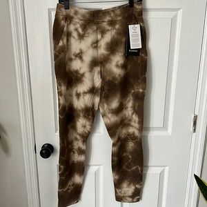Lululemon joggers size M